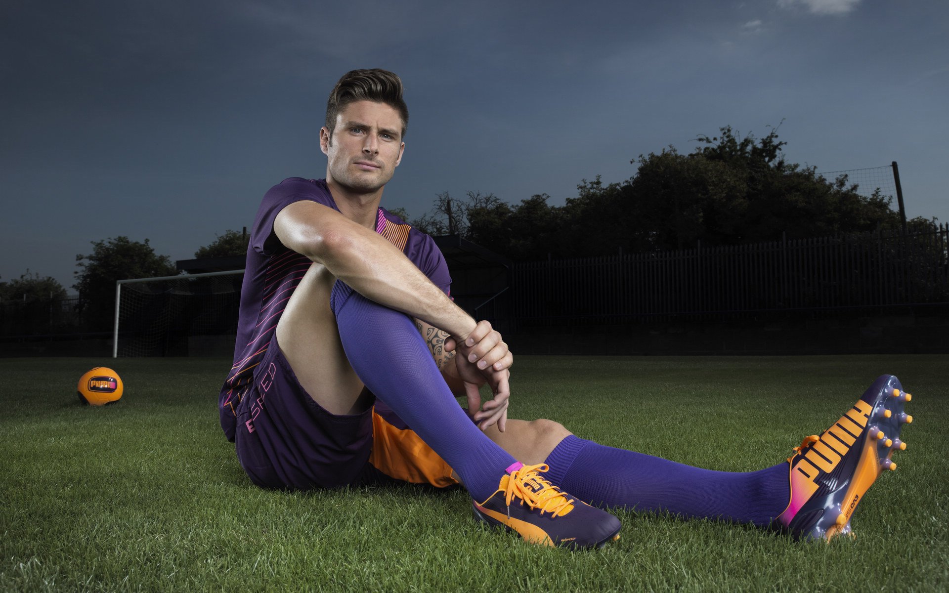 曼城冲垮荷兰，当橙色哲学在欧冠半决赛被奥斯梅恩的野性接管