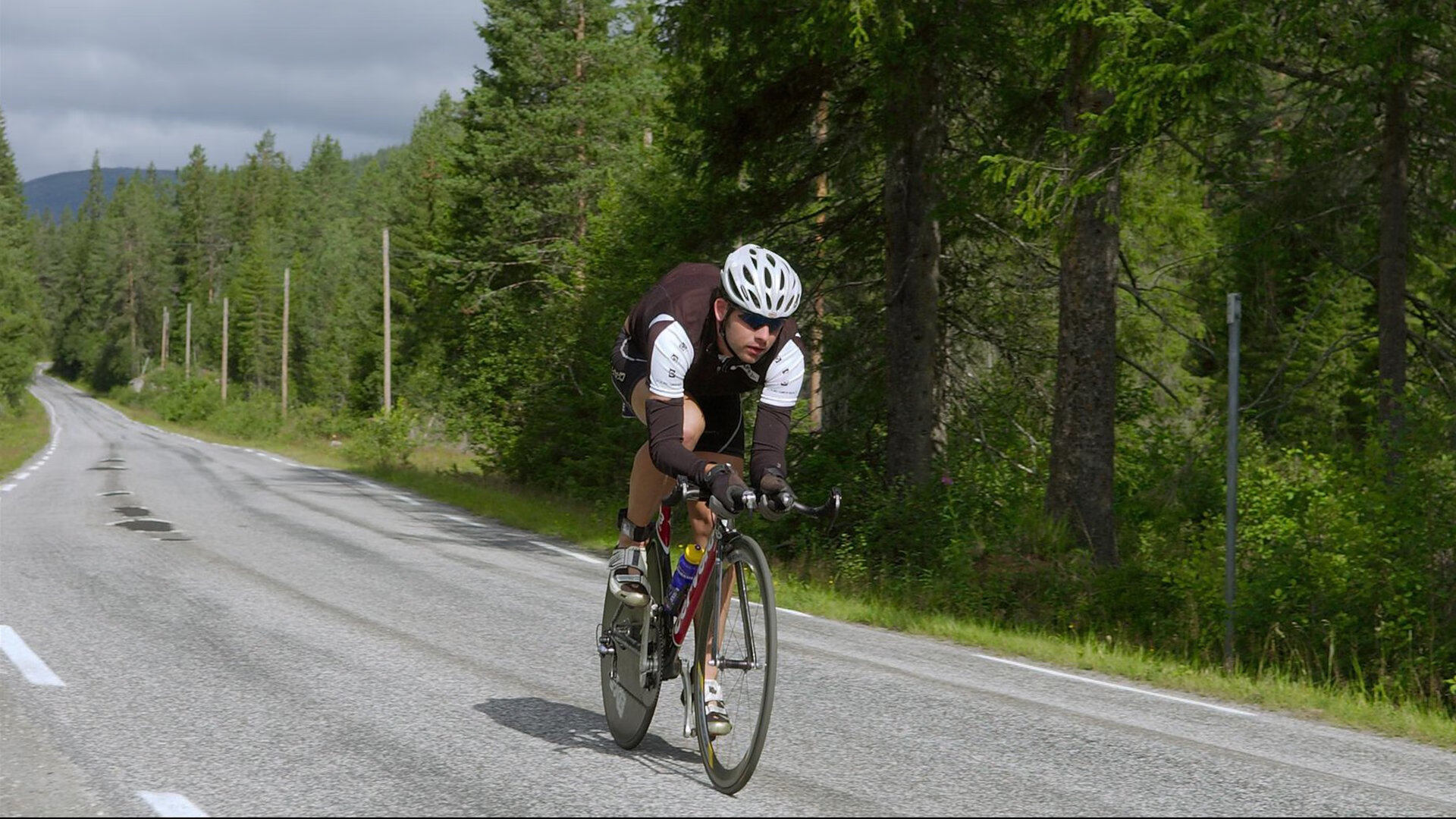 爱游戏娱乐-楚阿梅尼，从秘鲁制霸到安哥拉，大场面先生的终极试炼