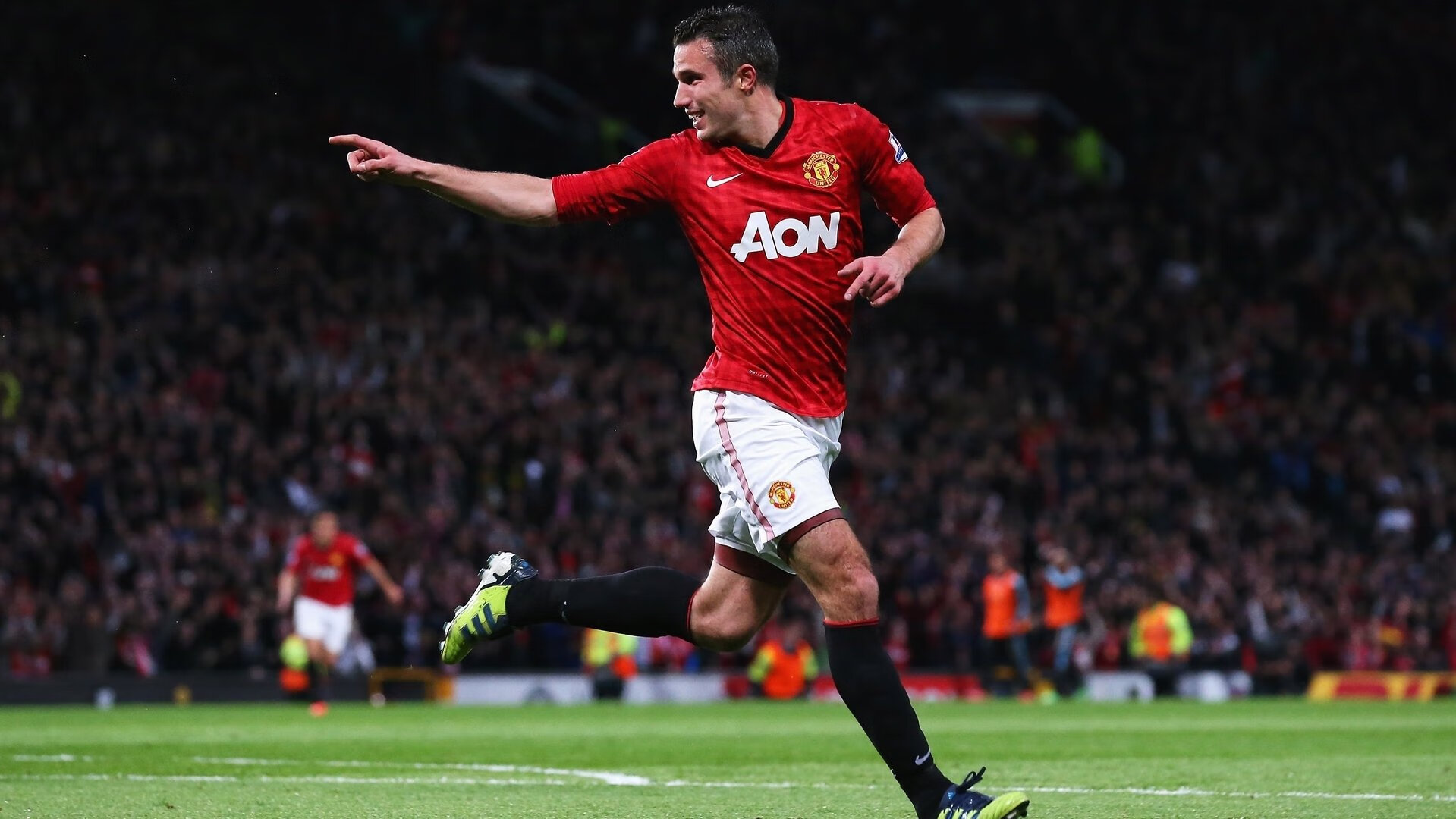 爱游戏官方入口-尼斯连续得分压制法国，托尼在欧冠半决赛接管比赛，当小人物在关键时刻定义历史