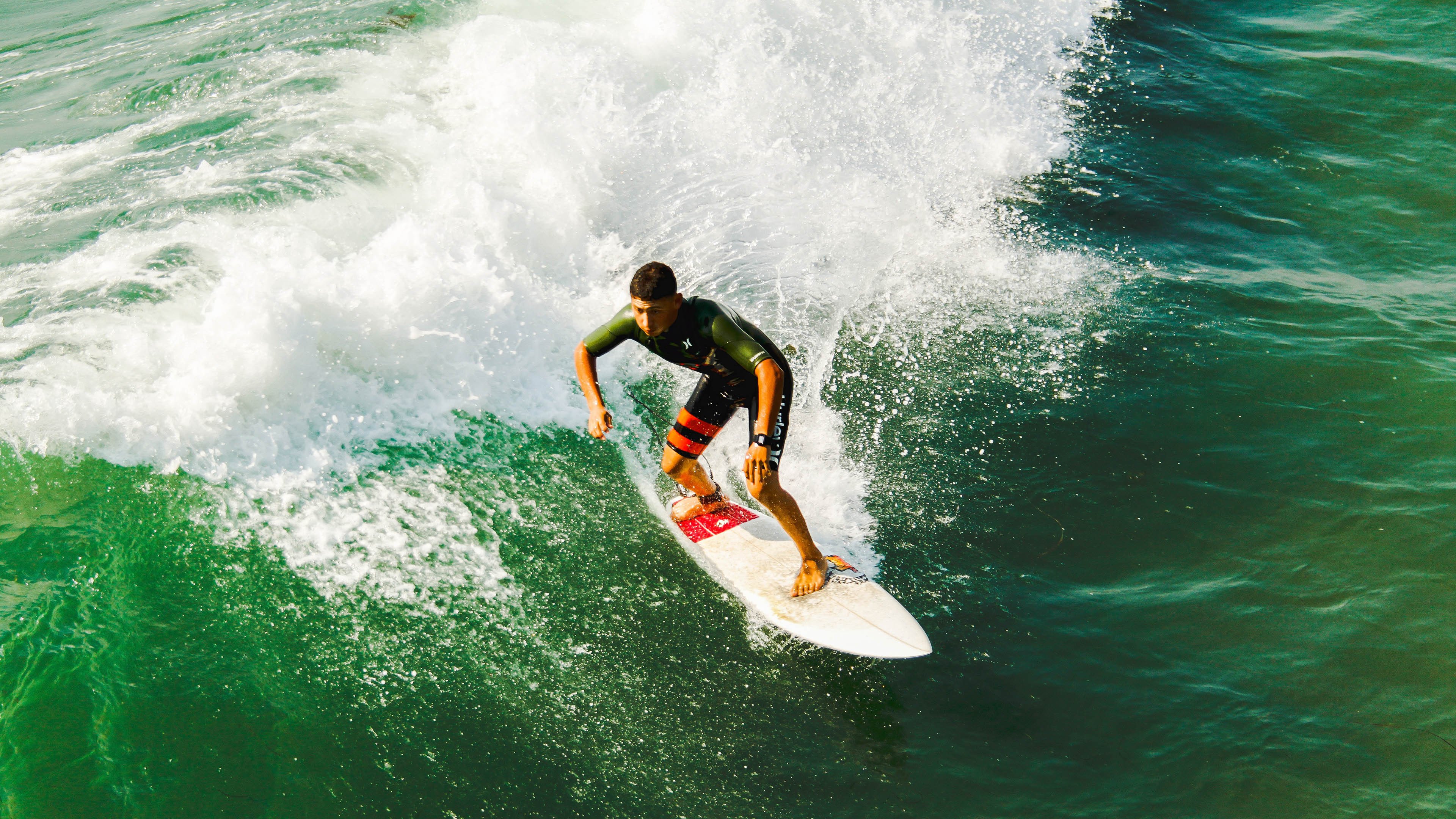 爱游戏下载-阿劳霍爆发，新西兰火力压制尤文，南美风暴如何重塑欧洲足球版图
